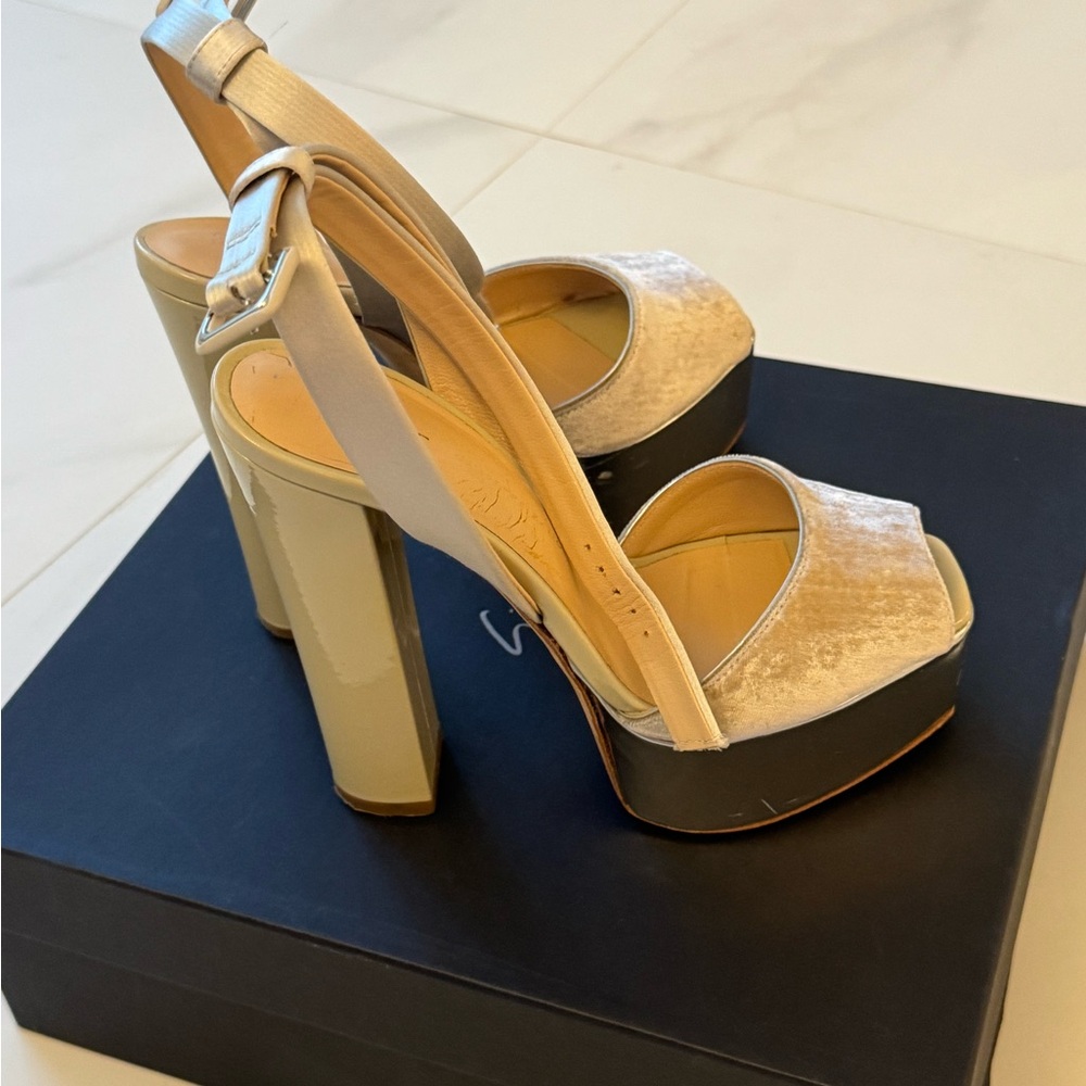 Giuseppe Zanotti Lavinia 100 Cream Velvet Platform Heels